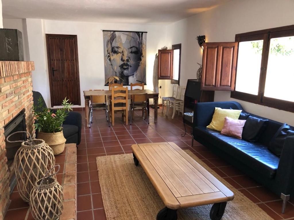 Finca El Almendrillo Iznájar Екстериор снимка